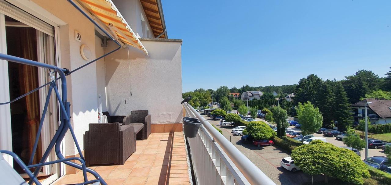 Bazsi Golden Beach Apartman Siófok Esterno foto
