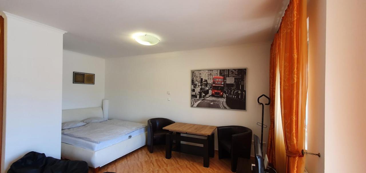 Bazsi Golden Beach Apartman Siófok Esterno foto