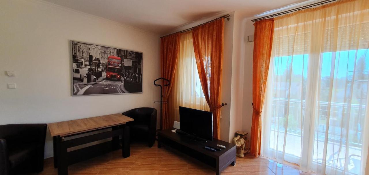 Bazsi Golden Beach Apartman Siófok Esterno foto