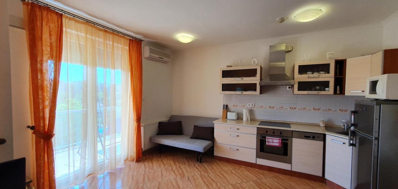 Bazsi Golden Beach Apartman Siófok Esterno foto